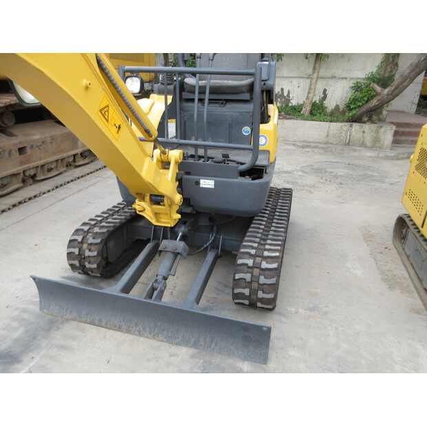 2025 Komatsu PC18MR-46041266
