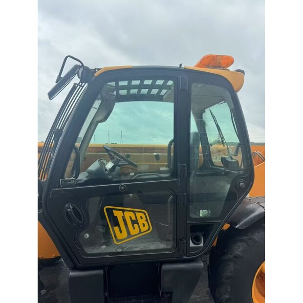 2023 JCB 535-9S-46041325
