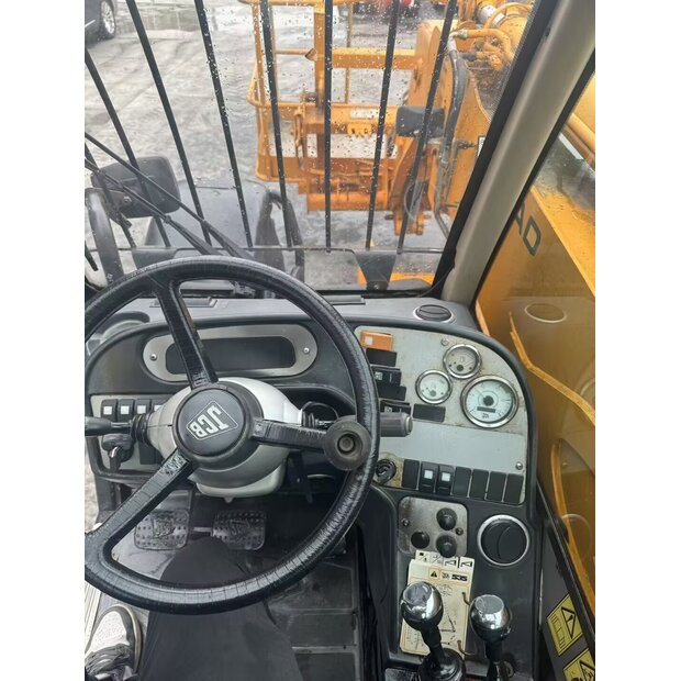 2023 JCB 535-9S-46041335