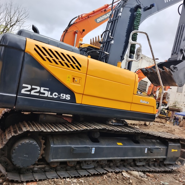 2025 Hyundai DH225LC-9-46041410