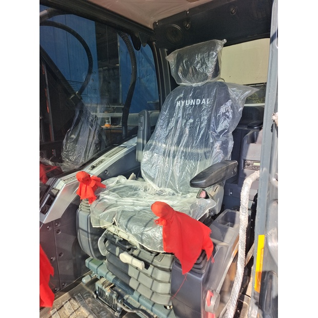 2024 هيونداي 305LC-9T-46041447