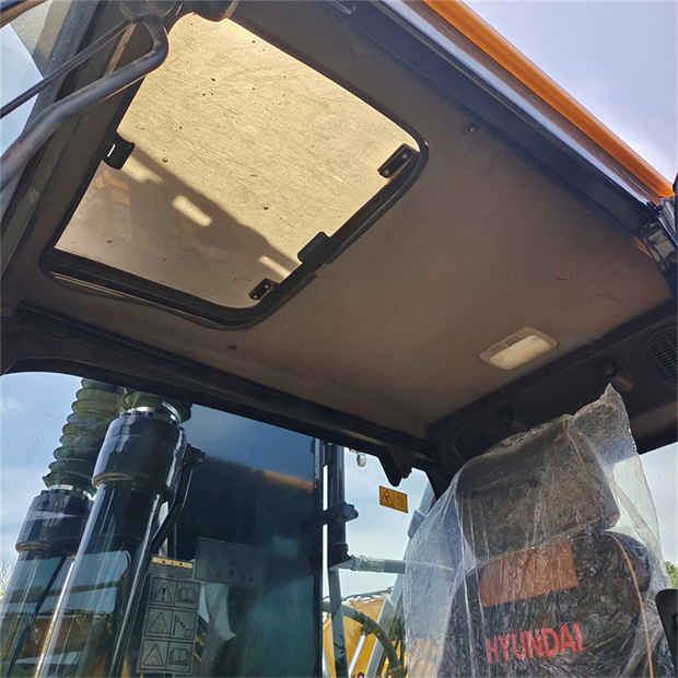 2025 Hyundai HX220HD-46041501