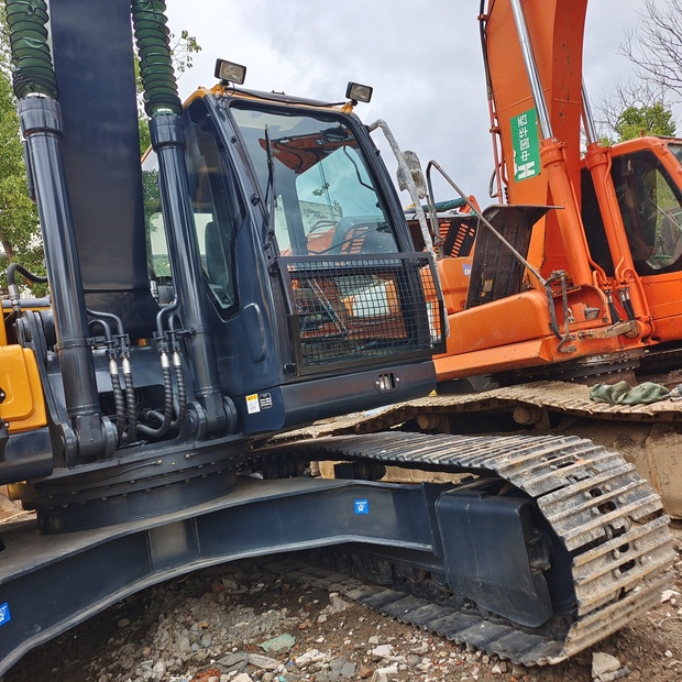 2024 Hyundai HX225HD-46041542