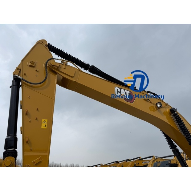 2024 كاتربيلر 320-46041577