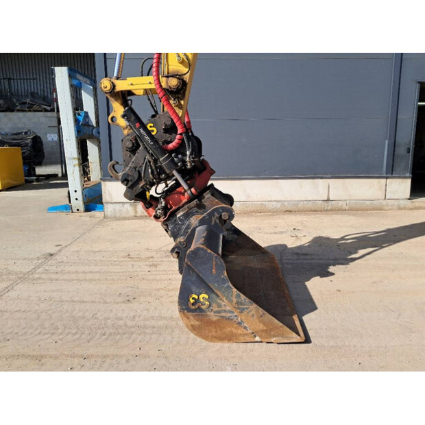 2023 Komatsu PW180-11E0-46042288