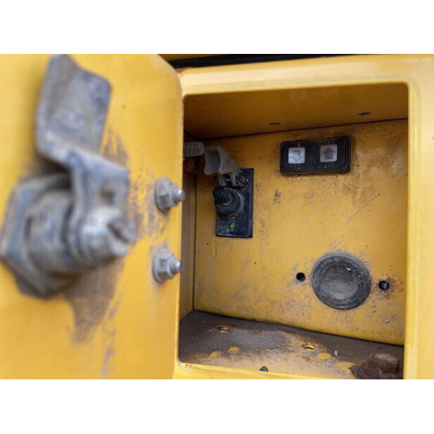 2014 فولفو L150H-46042349