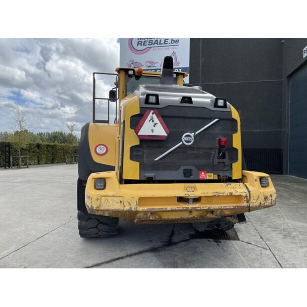 2014 فولفو L150H-46042365