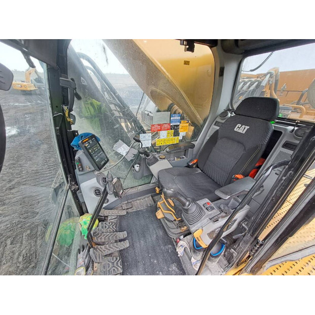 2024 Caterpillar 395-46042458