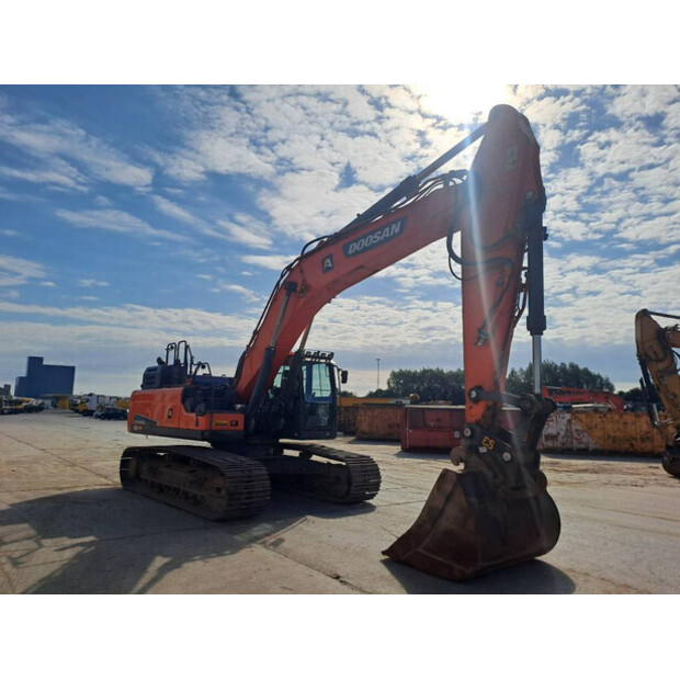 2018 Doosan DX340LC-5-46042607