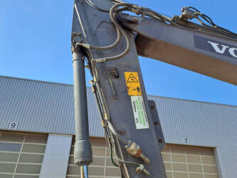 2017-volvo-ec220el-1433040-46042670