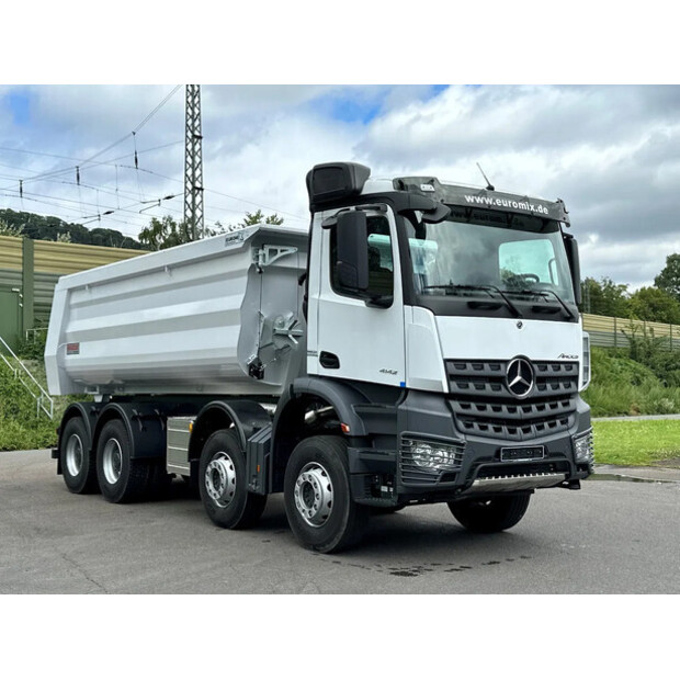 2024 Mercedes-Benz Arocs 4142-46043198