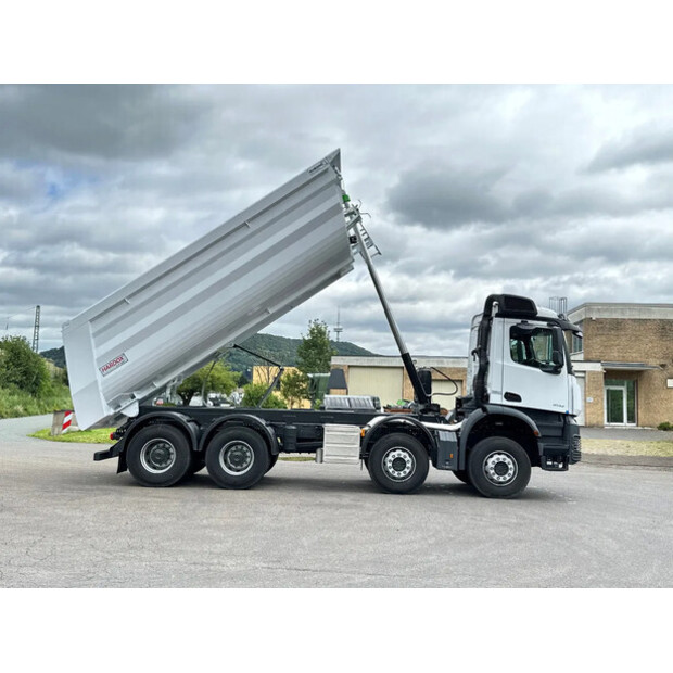 2024 Mercedes-Benz Arocs 4142-46043201