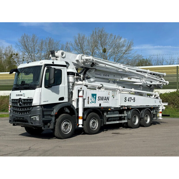 2025 مرسيدس بنز Arocs 4142-46043670