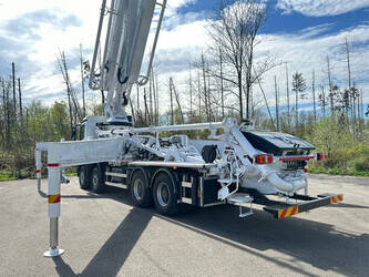 2025-mercedes-benz-arocs-4142-1433083-46043689