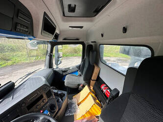 2025-mercedes-benz-arocs-4142-1433083-46043696