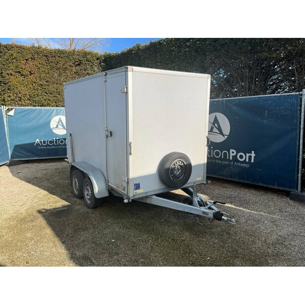 2014 Saris gesloten-46043928