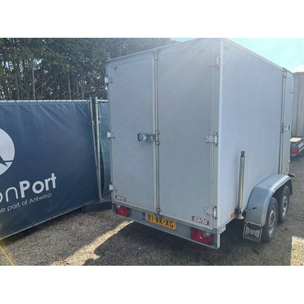 2014 Saris gesloten-46043930