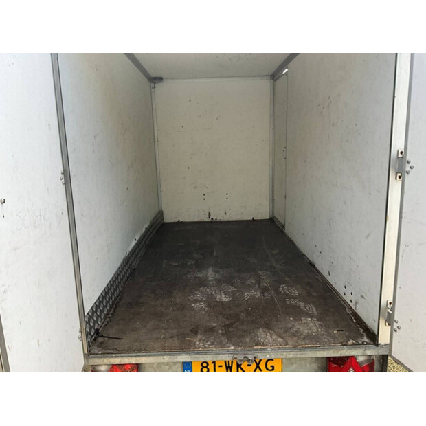 2014 Saris gesloten-46043942