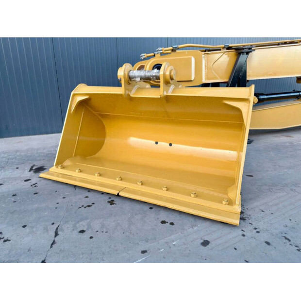 2026 Caterpillar 336F-46043993