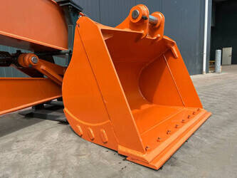 2026-hitachi-zx200-1433110-46044084