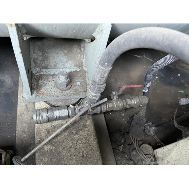 2009 INGERSOLL RAND G250-46044158