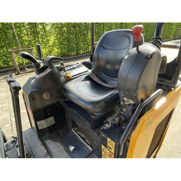 2019 JCB 15C-1-46044677