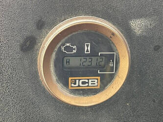 2019-jcb-15c-1-1029117-46044733