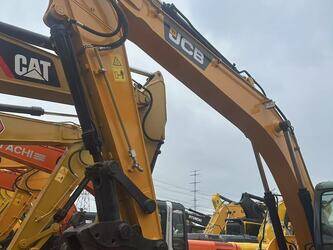 2024-jcb-js220-46044862