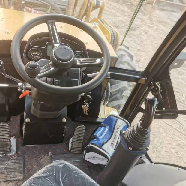 2025 JCB 5CX-46045107