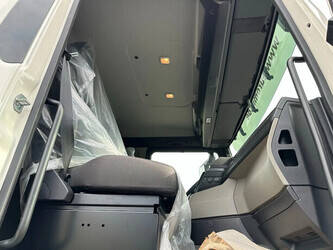 2025-man-tgs-33-440-1433171-46045337