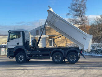 2025-man-tgs-33-440-1433175-46045390