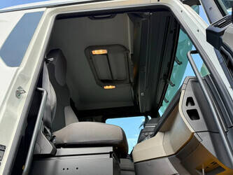 2025-man-tgs-35-480-1433184-46045585