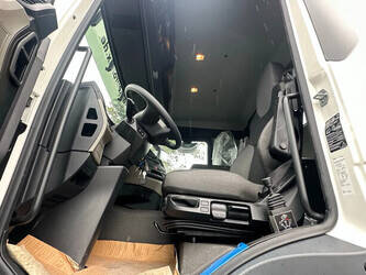 2025-man-tgs-41-440-1433193-46045760