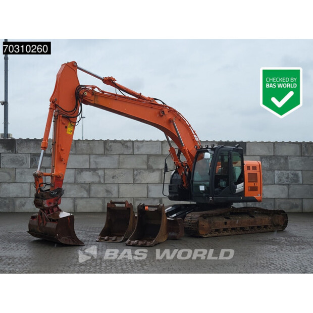 2016 Hitachi ZX225USLC-5B-46045990