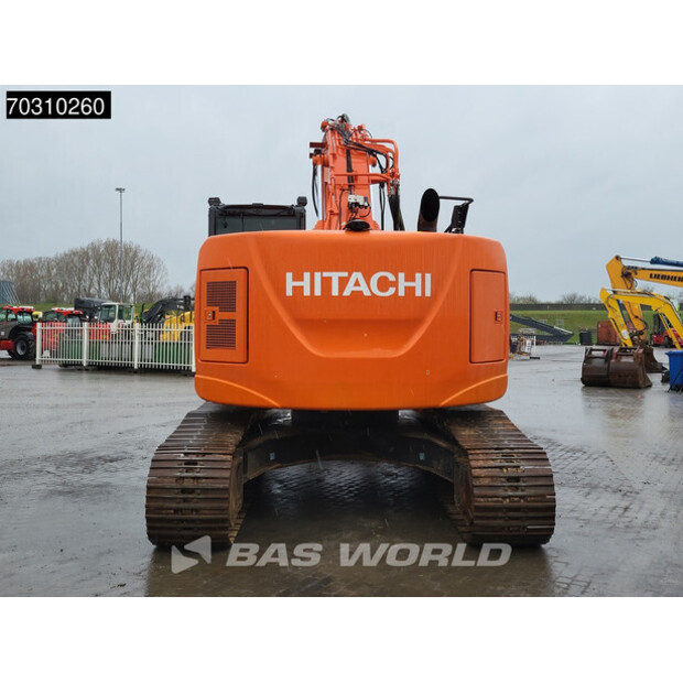 2016 Hitachi ZX225USLC-5B-46045994