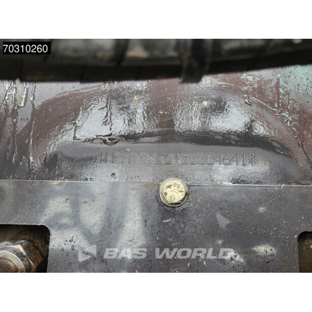 2016 Hitachi ZX225USLC-5B-46046053