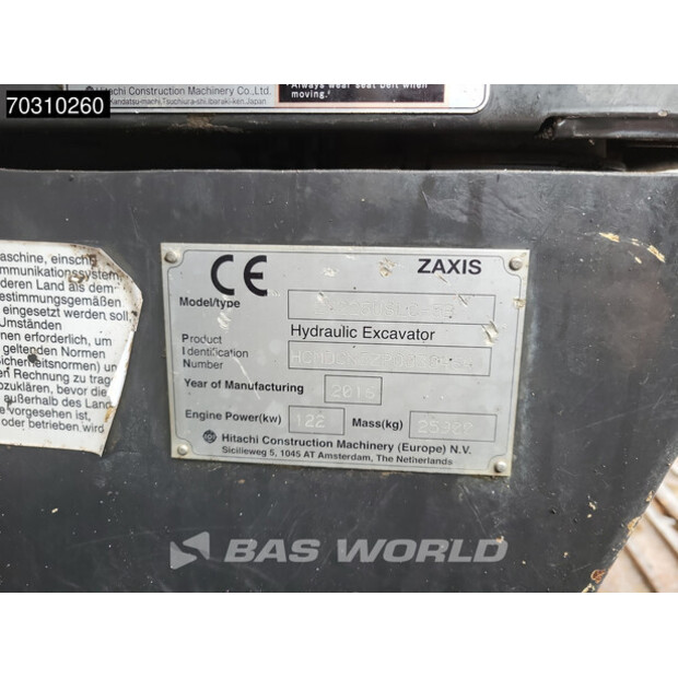 2016 Hitachi ZX225USLC-5B-46046054