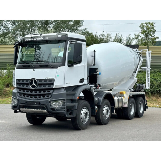 2024 مرسيدس بنز Arocs 4142-46047135