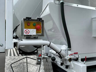 2024-mercedes-benz-arocs-4142-1433262-46047147