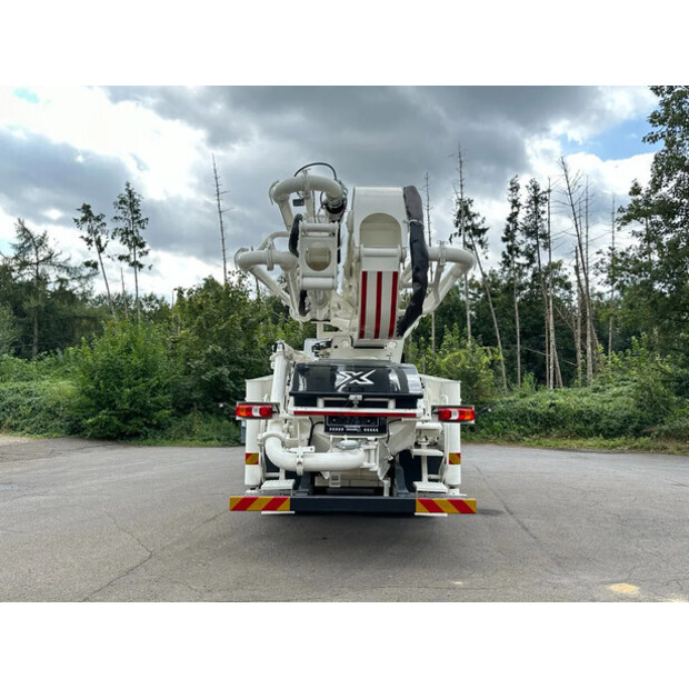 2025 Mercedes-Benz Arocs 4142-46047339