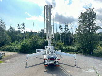 2025-mercedes-benz-arocs-4142-1433275-46047359