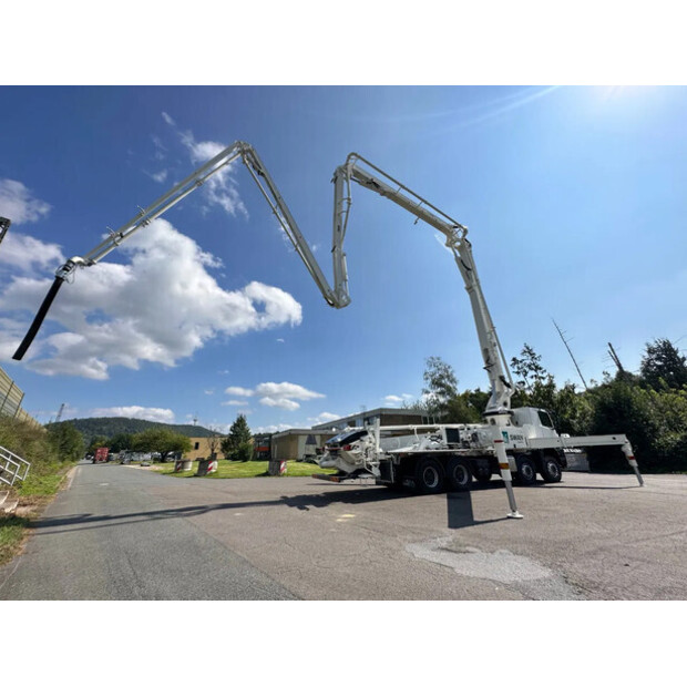 2025 Mercedes-Benz Arocs 4142-46047365