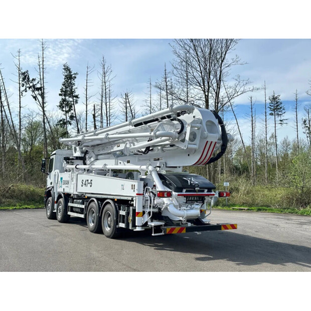 2025 Mercedes-Benz Arocs 4142-46047381