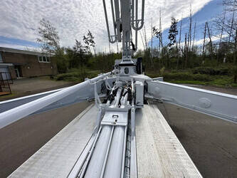 2025-mercedes-benz-arocs-4142-1433278-46047399