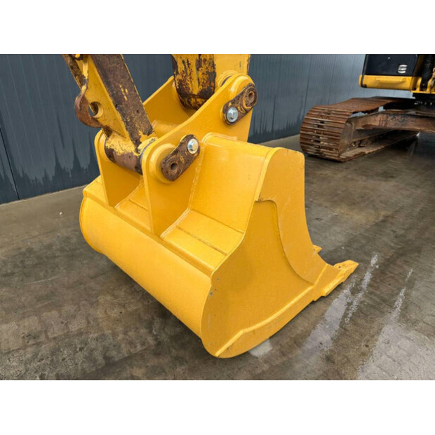 2015 Caterpillar 320EL-46048646