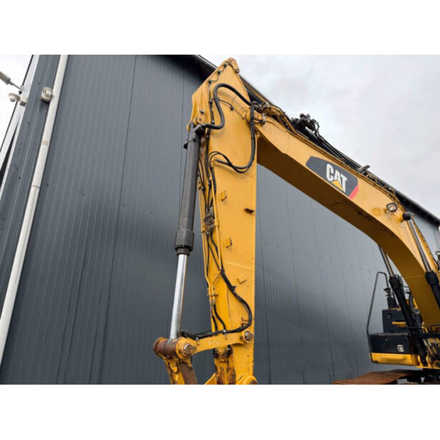 2015 Caterpillar 320EL-46048647