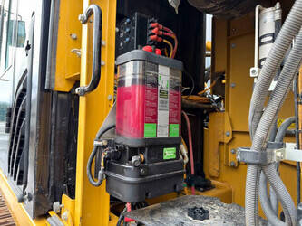 2015-caterpillar-320el-1433497-46048661