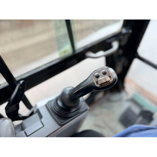 2015 Caterpillar 320EL-46048677