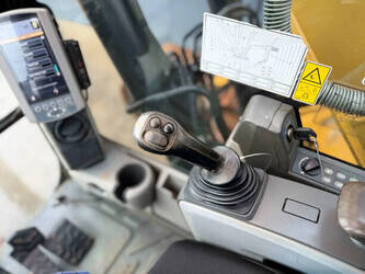 2015-caterpillar-320el-1433497-46048678