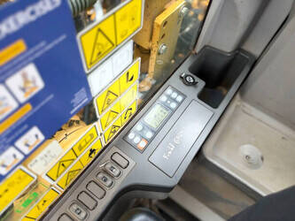 2015-caterpillar-320el-1433497-46048679